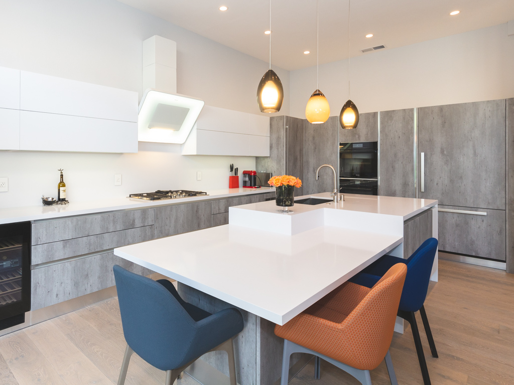 Two-level kitchen countertop
